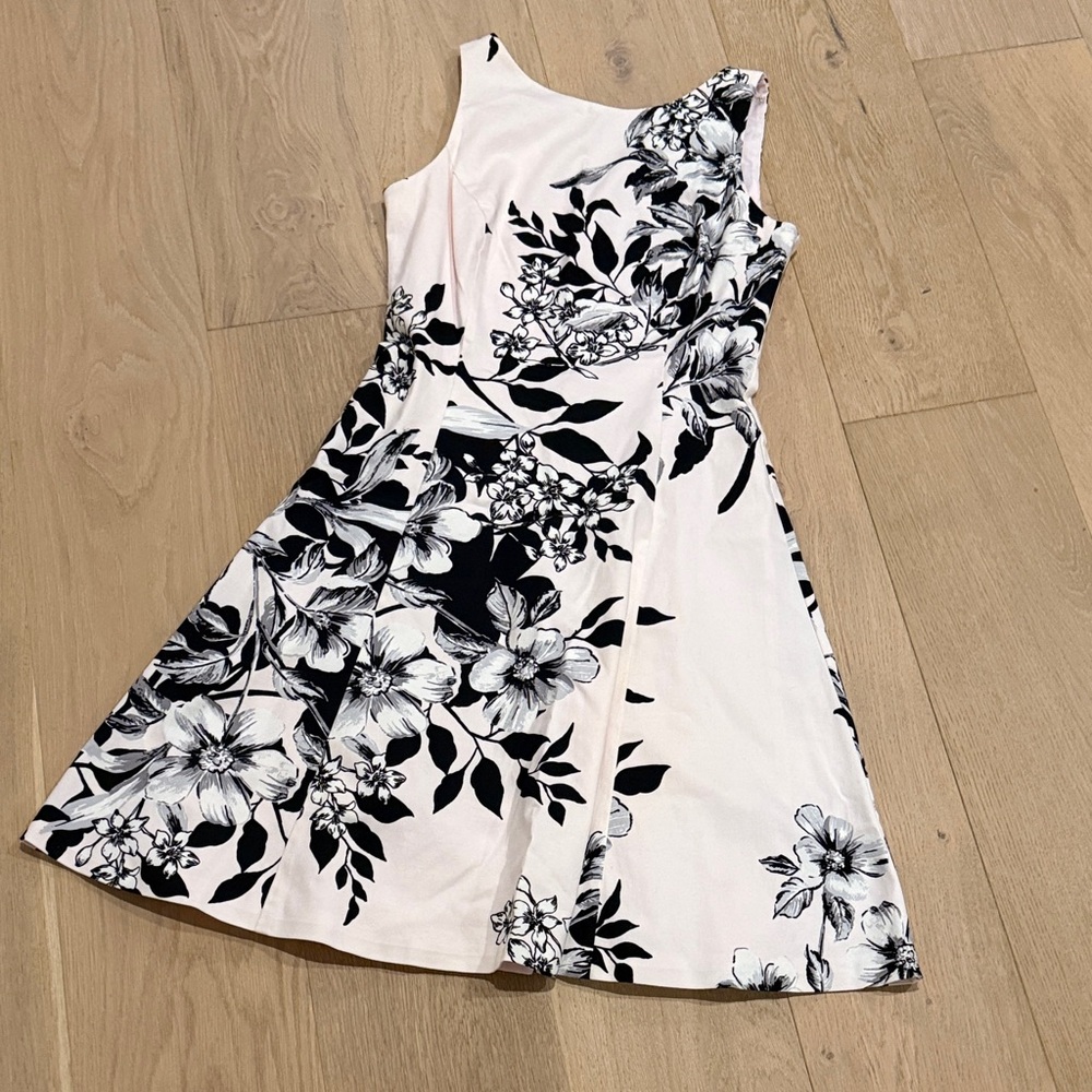 Ralph Lauren Sleeveless Women's Pink Dress with Black Floral Design size 2
